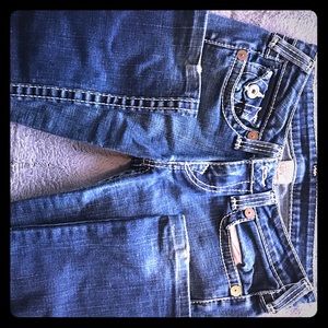 True Religion slight flare jeans 👖 Barely worn!